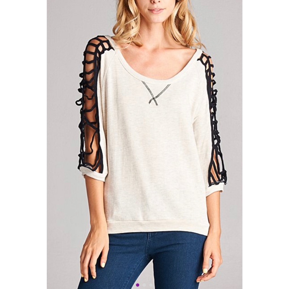 Tea n Rose Heather Gray/Cream/Black Contrast  Cut Out Sleeve Top Size S
